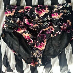 TORRID floral high waist bikini bottom swim brief Size 2X